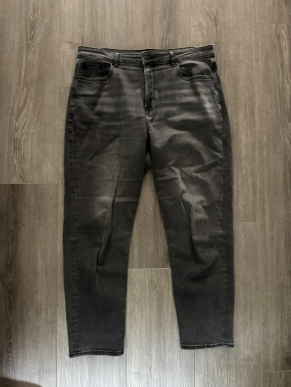 US16 Black AE Jeans